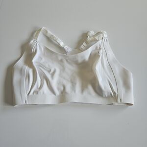 Nike Dri-Fit Women’s White Seamless Racerback Sports Bra Yoga Athletics 32D